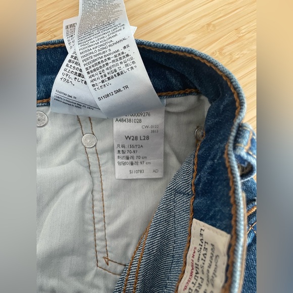 Women’s Levi’s 501 cropped sz 28 - Picture 5 of 6